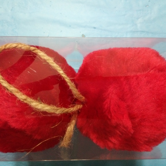 Hobby Lobby Other - 🆕3 inch fuzzy red 🌹ornaments with twine hangers can also be used for pets!🐱🐶
